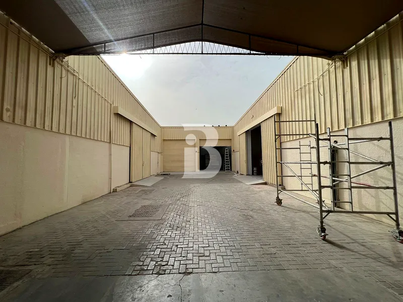 Warehouses for rent in Al Quoz Warehouses rentals