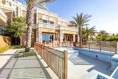 Elegant 5 Bed Villa | Stunning Sea Views