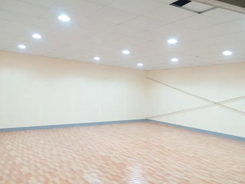 Warehouses for rent in Al Quoz Warehouses rentals