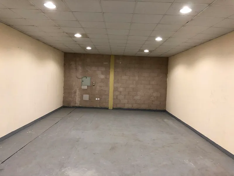 Warehouses for rent in Al Quoz Warehouses rentals