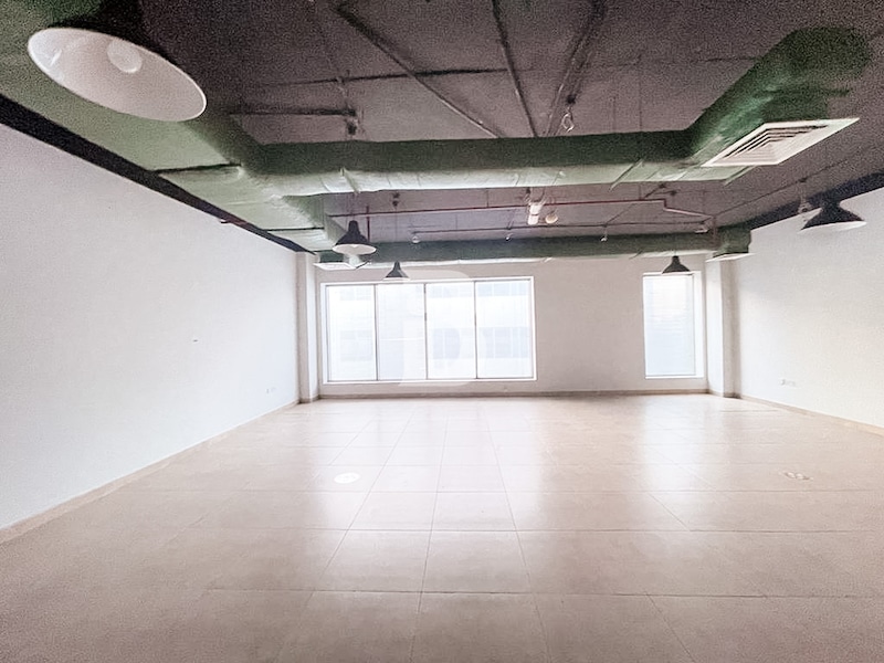883 Sqft Fitted Office in Commercial Building in DIP 1
