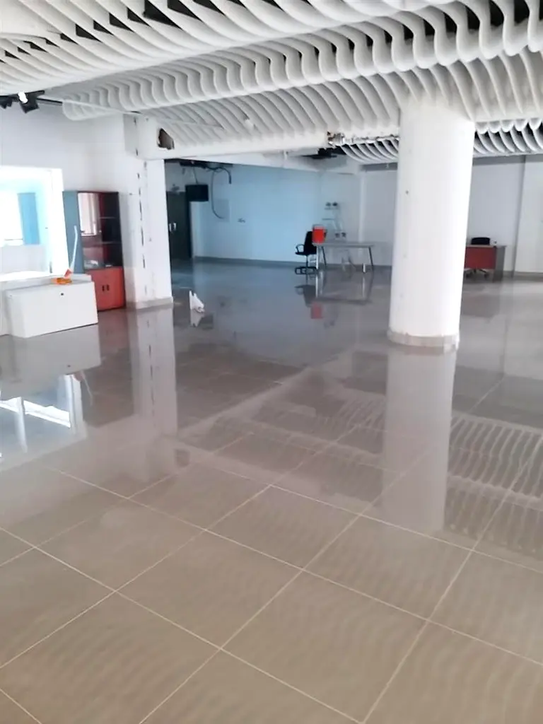 3 Parking | Fitted | Chiller Free For 1st Year