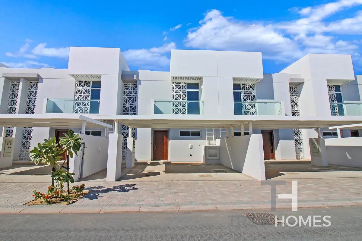 Villas for sale in Arabella 2 Buy Houses