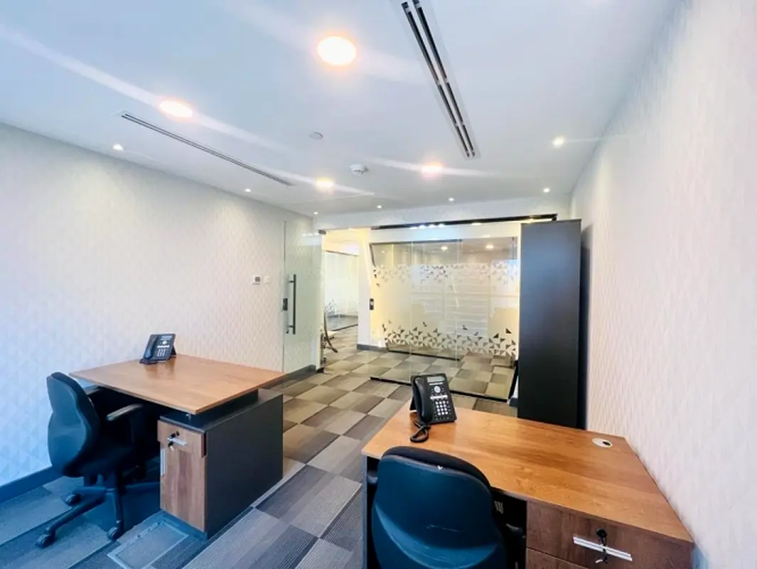 Ready to move in Office / Free Utilities / Direct Owner / No Commission