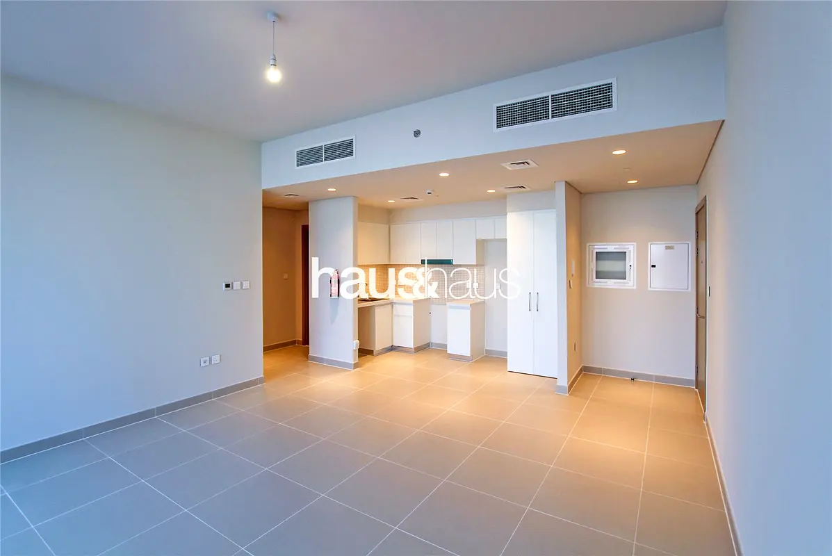 Vacant Now | Brand New | Exclusive