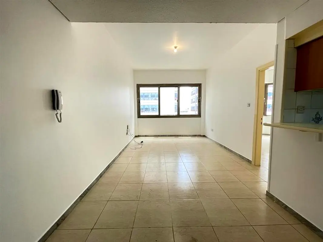 HOT DEAL 01 BHK WITH BALCONY FOR 37K AT NEAR ABUDHABI MALL.