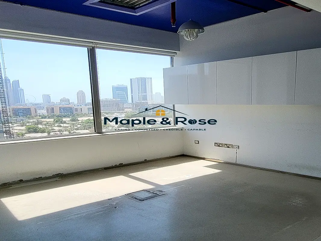 Stunning view| Chiller Free| DDA| Fitted