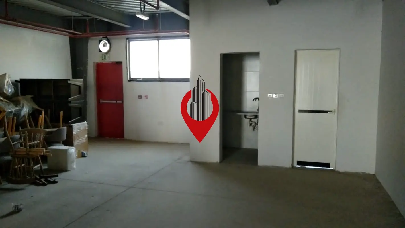 WAREHOUSE READY TO MOVE ON PRIME LOCATION ALKHAWANEEJ SECOND