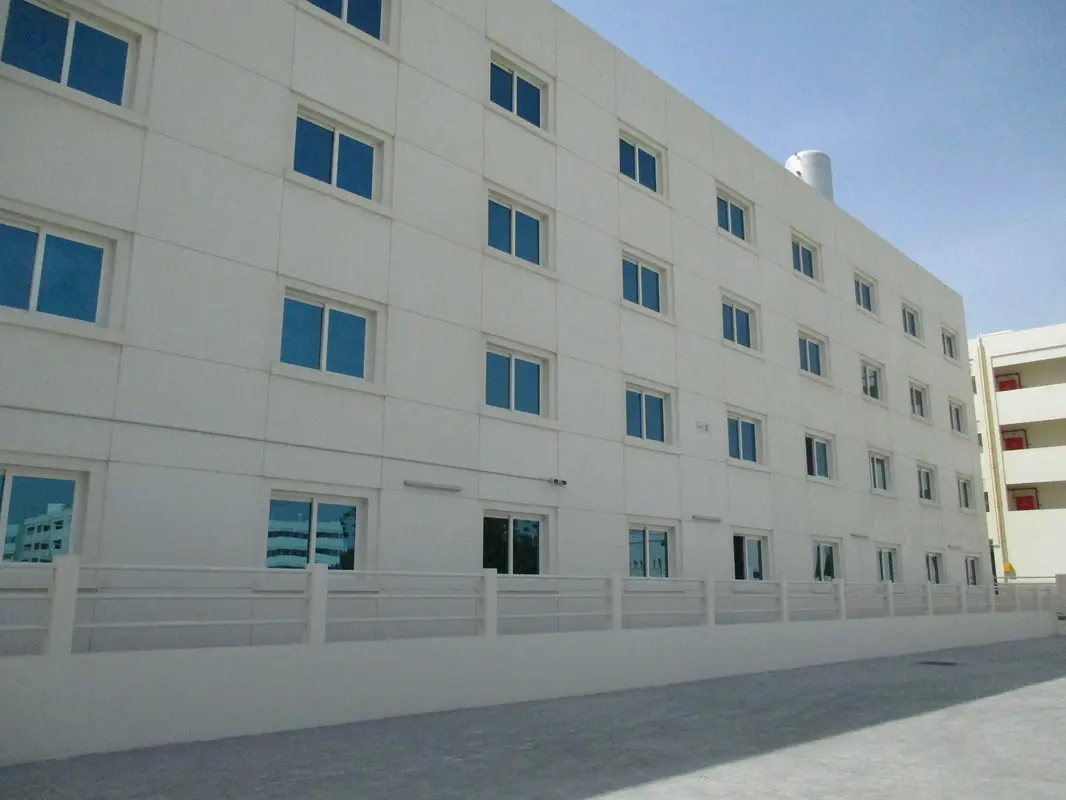 Well Maintained and Spacious and Studio in Muhaisnah 2