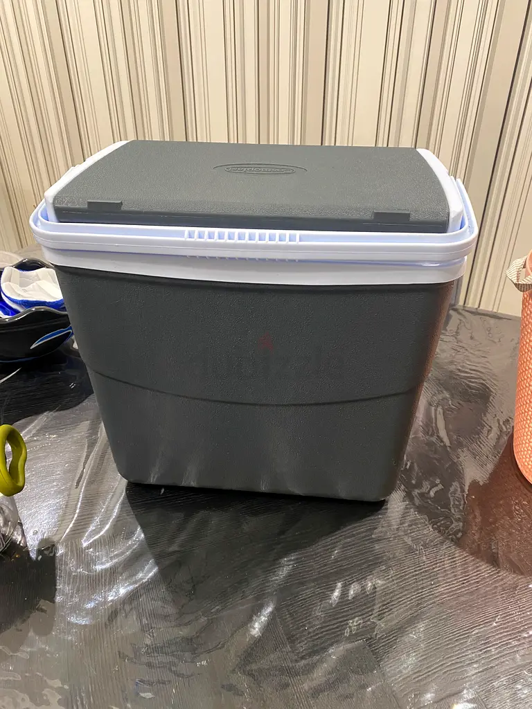 Buy & sell any Ice Chests online 14 used Ice Chests for sale in Dubai