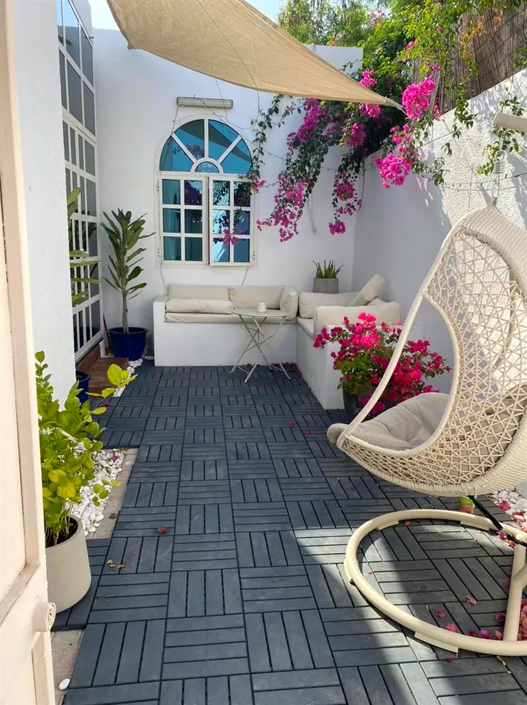 Bills included...!! Part of Villa,  Independent Studio for rent in Jumeirah 1..