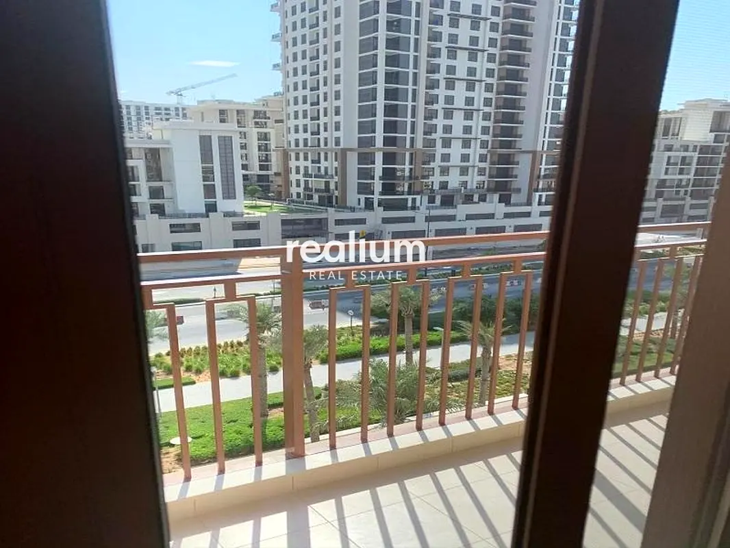 Amazing Apartment | Bright And Spacious 1 BR