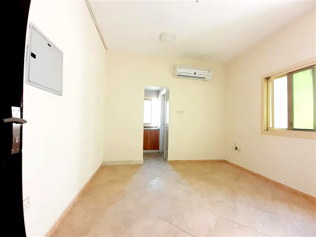 Hot offer apartment Studio separate kitchen just 11k Close to bus station in Muwailih sharjah