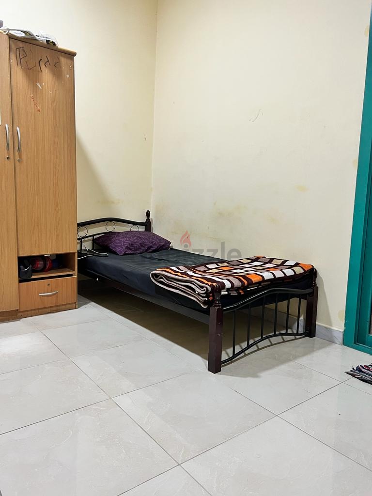 Rooms for rent in Ajman - Shared Rooms rental | dubizzle