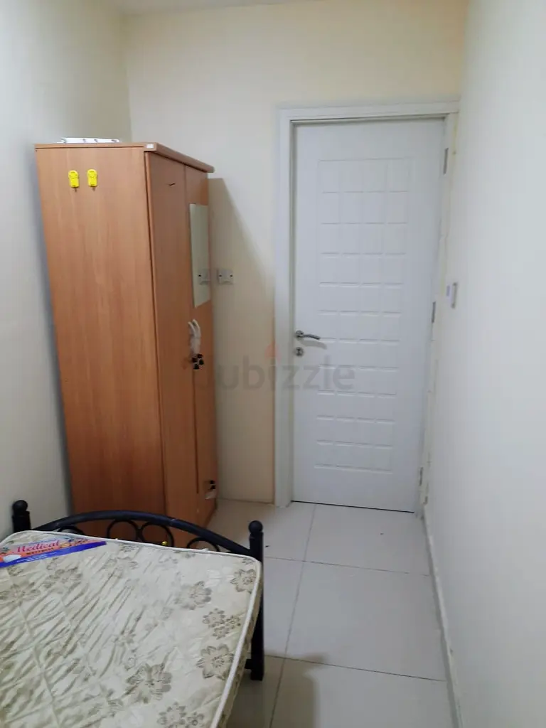 Rooms for rent in Al Barsha Shared Rooms rental