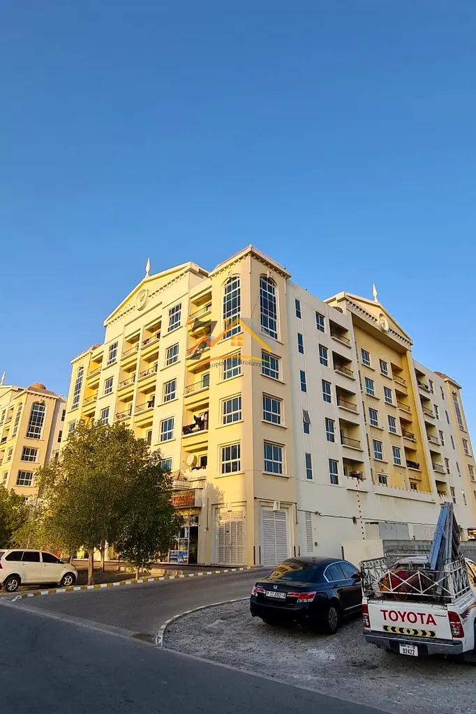 Best Deal Distress Seller 2br Apartment For Sale in Phase 2 international city Al Jawzaa B.