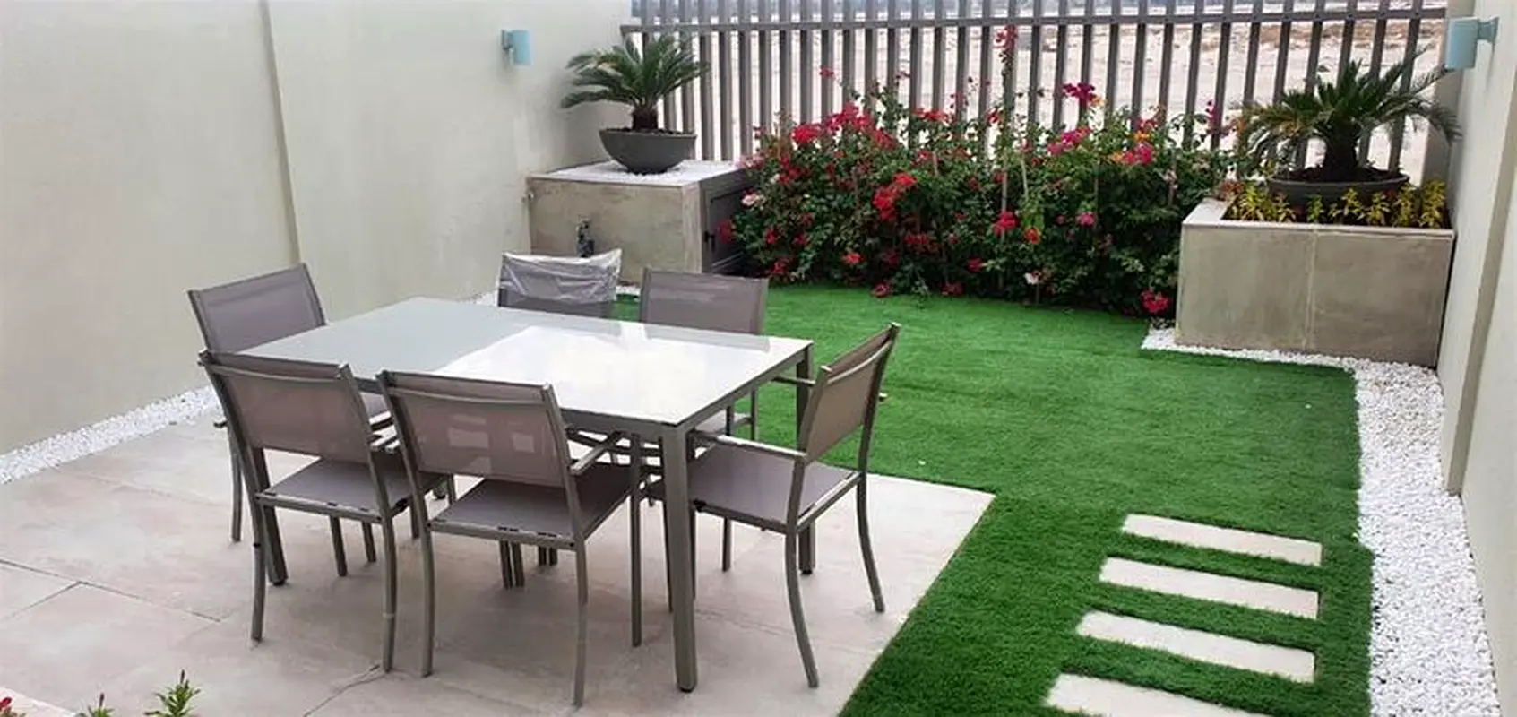 4 BEDROOM TOWNHOUSE MAID  GROUND +1 ,, WITH GARDEN FULLY FURNISHED