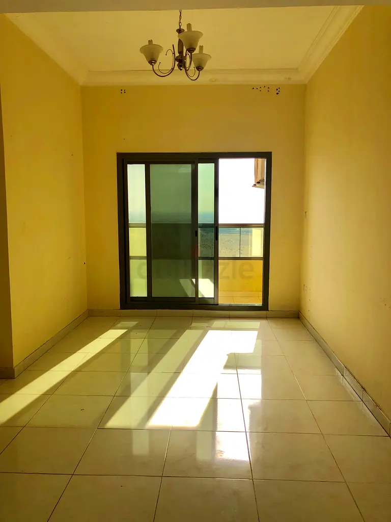 1bed room 1study room to let 14000 Dirhams.