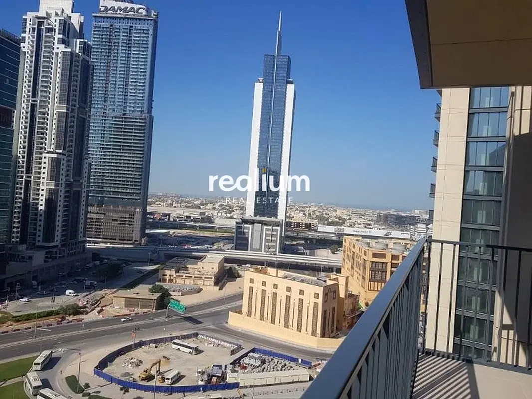 MOTIVATED SELLER /VACANT/HIGH FLOOR