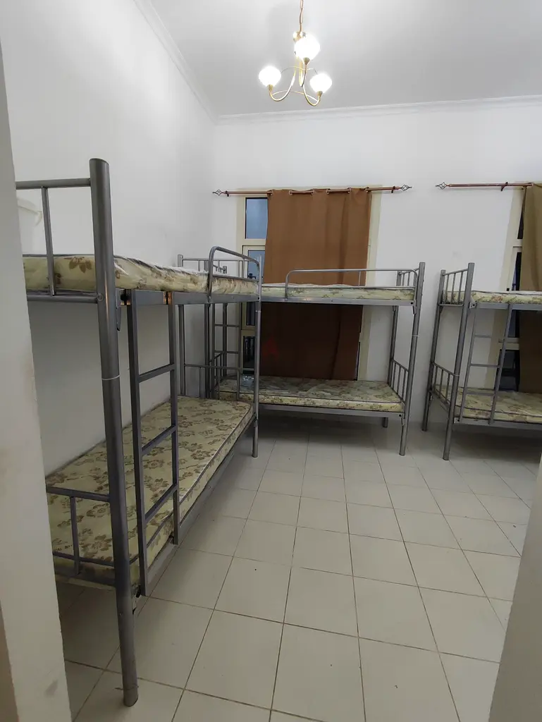 Rooms for rent in Al Satwa Shared Rooms rental