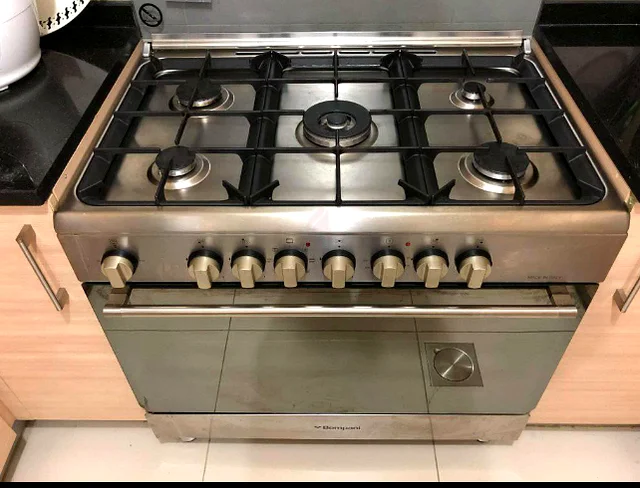 bompani electric stove