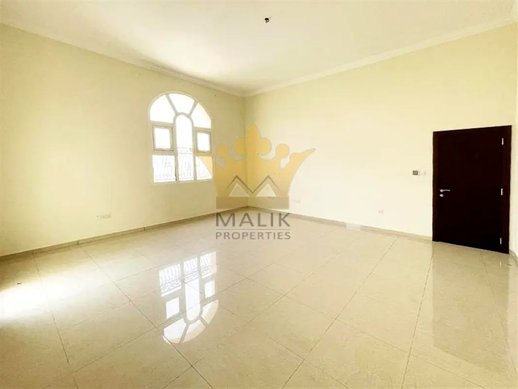 Very_Specious_5 bedroom Villa_Prime Location