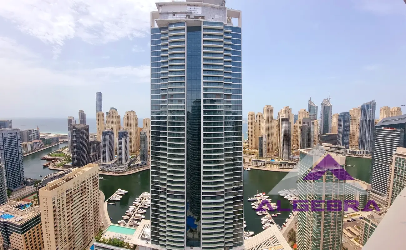 Ultra Luxury in the Sky - Top Floor luxury renovated