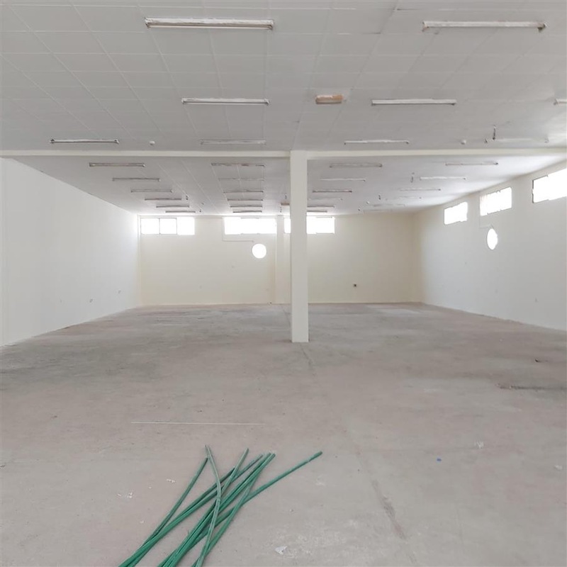 3800 SQFT WAREHOUSE FOR RENT IN INDUSTRIAL AREA 12  ELECTRICITY  31 K/W