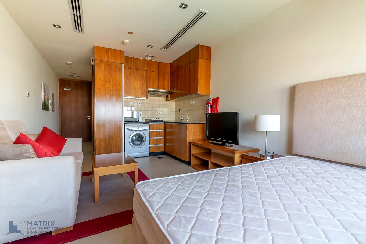 Immaculate | Cozy | Furnished