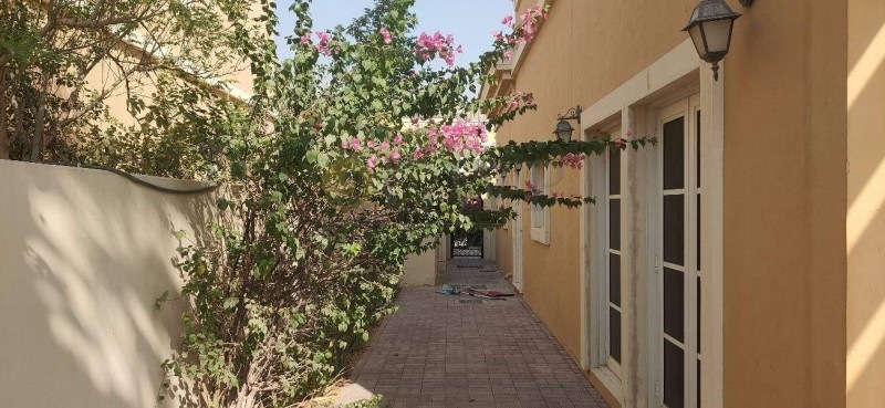 Type E2| Cordoba | 4 bed with study with maids room  | Landscaped Garden |centro
