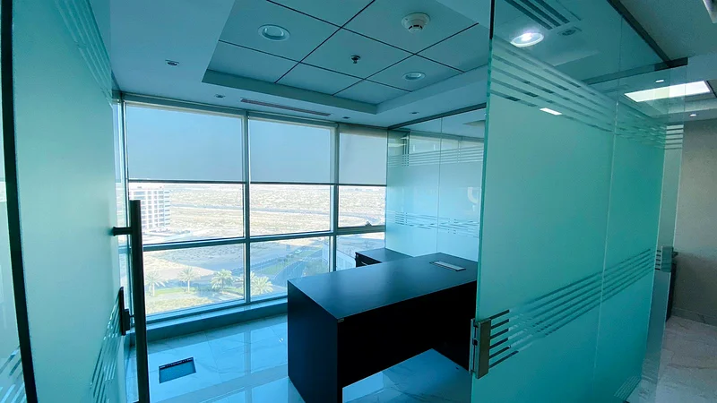 OFFICE FOR SALE IN DSO | READY TO MOVE | PARTITIONS