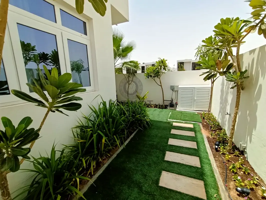 CORNER UNIT | L SHAPE GARDEN  | READY | NO AGENCY FEE