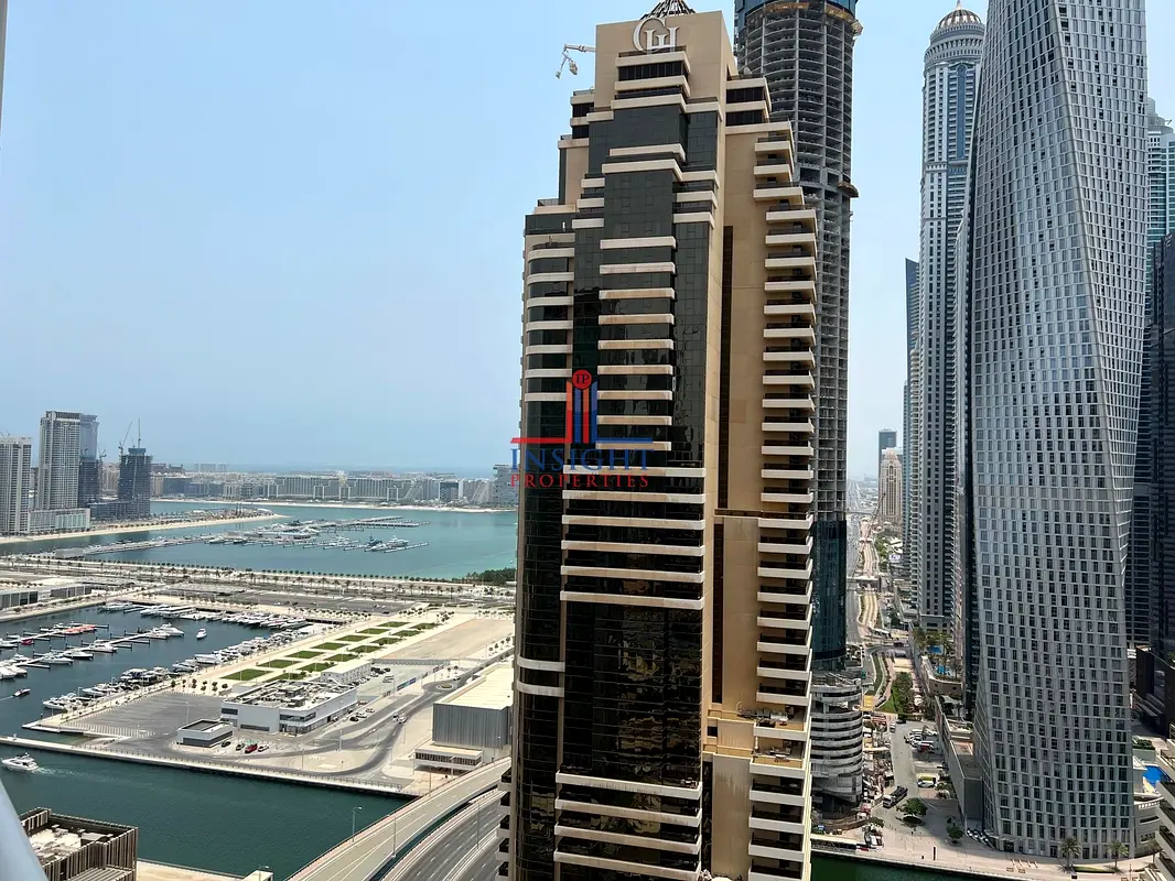 VOT | 1 B/R | PARTIAL MARINA / SEA VIEW