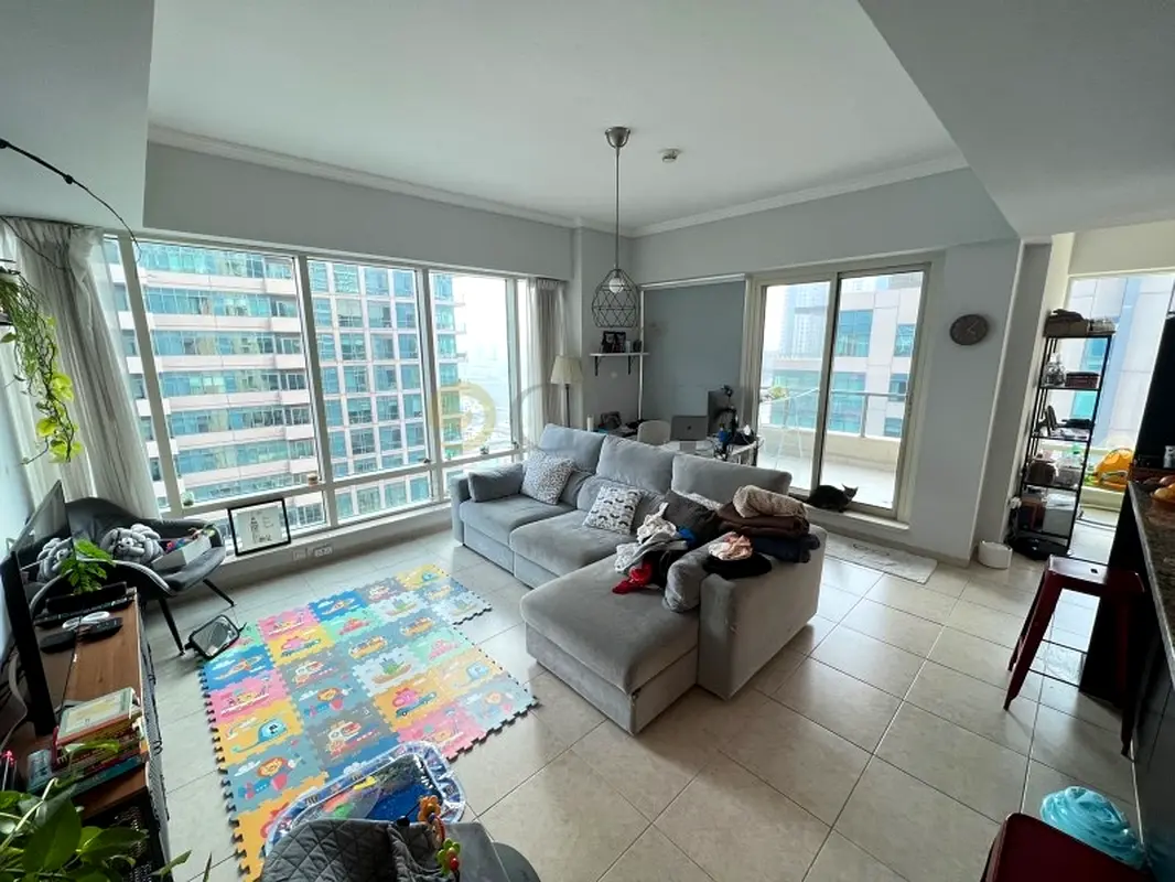 Plenty of Light|Marina views|2 parkings|Separate Dining