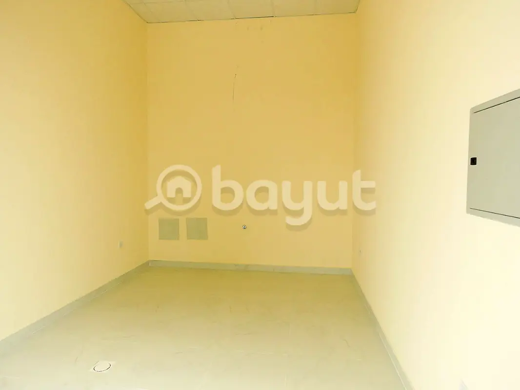 SHOP FOR RENT IN AL ALIA