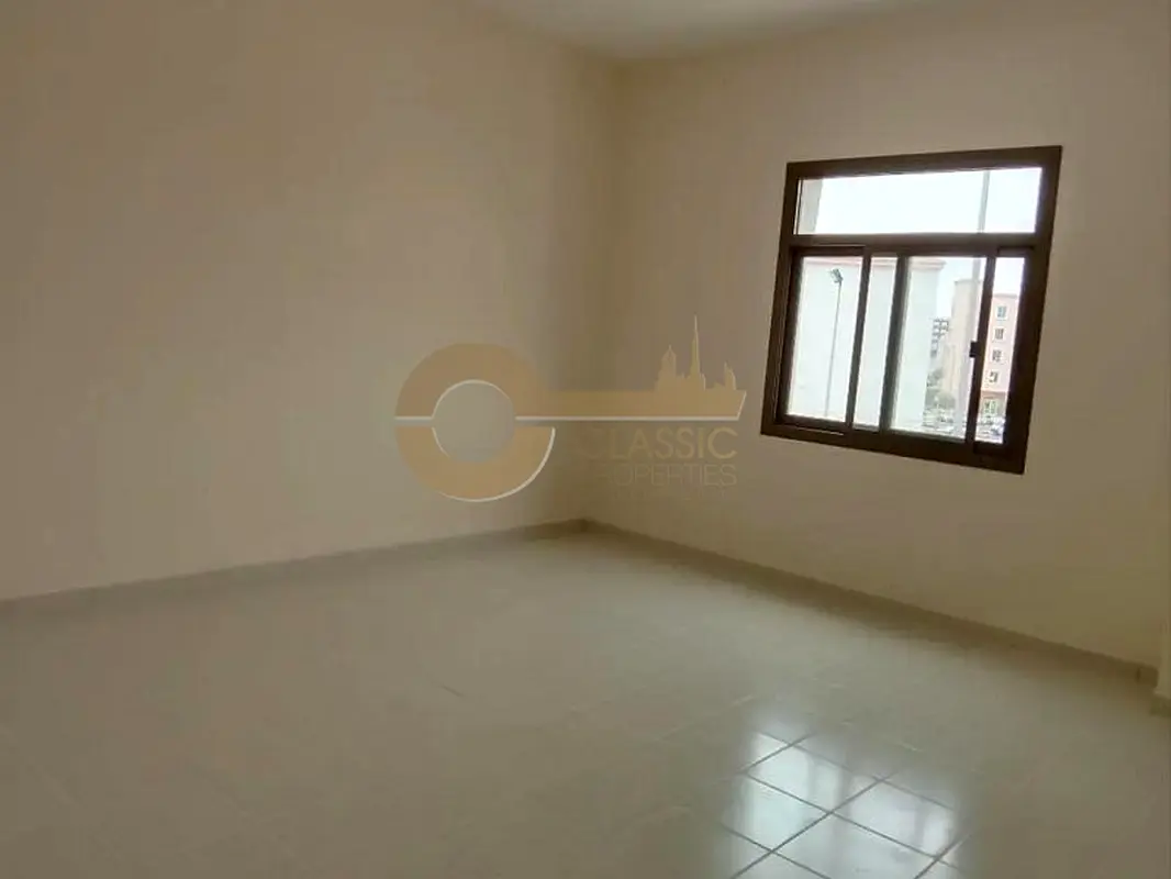 Spacious Studio Apartment | Spain Cluster