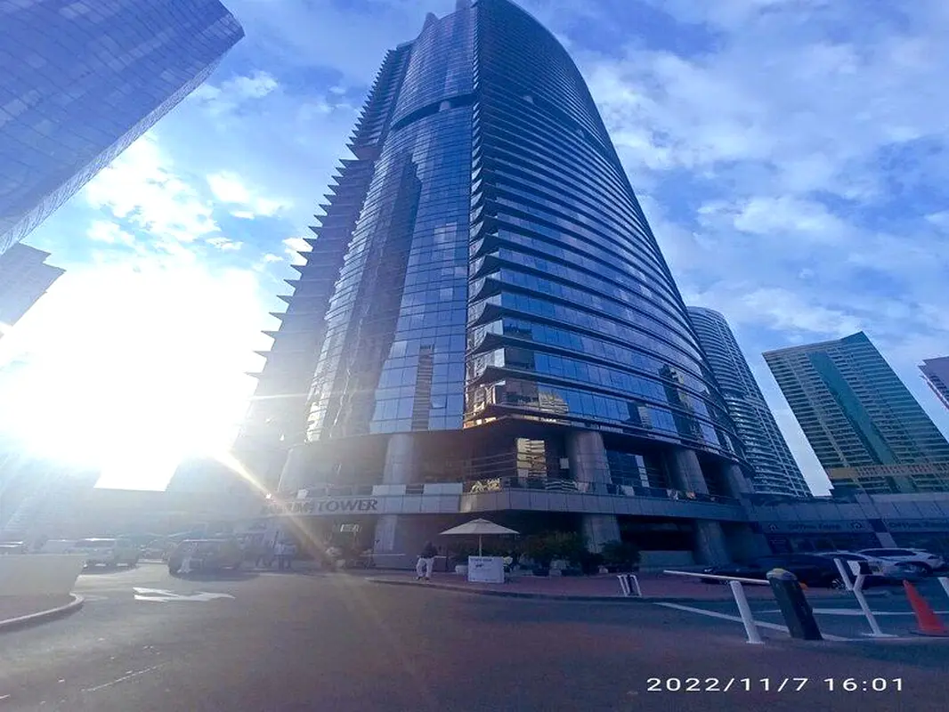 High Floor |Lake View |Vacant |Near Metro