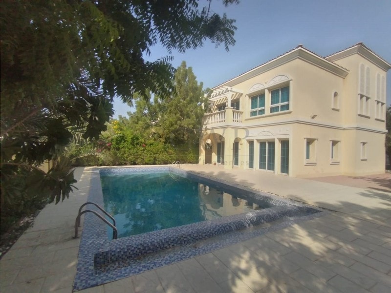 Private Pool | 3 Beds | Close to Park | From Feb 1