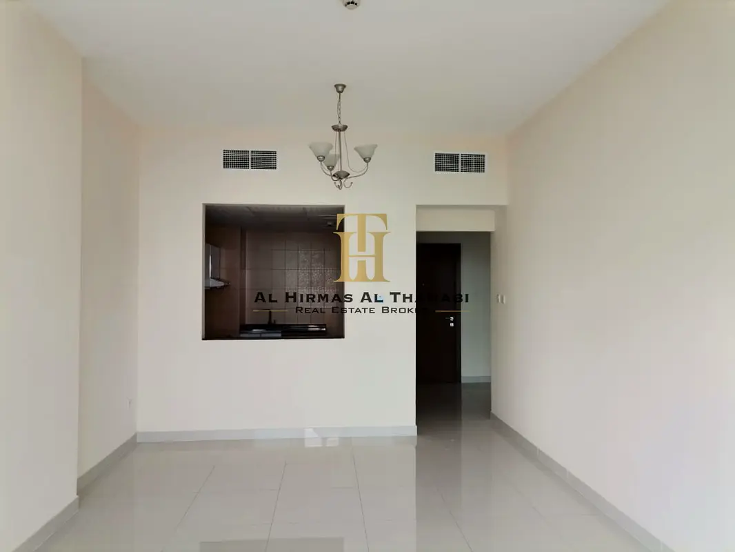 Distinctive design | one month free | Unfurnished