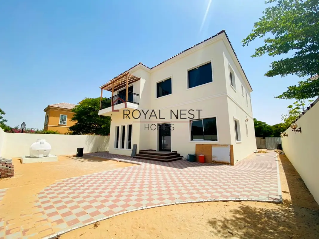 Brand new 4 Bed Corner villa Custom Build Villa