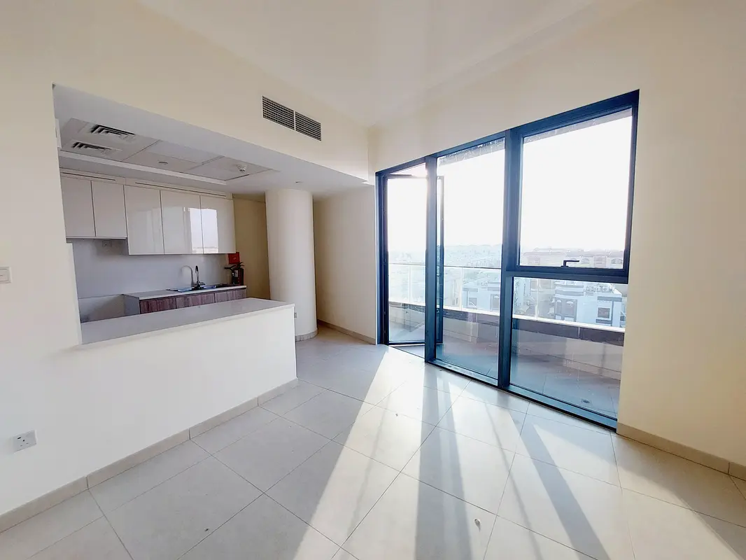1 BR | Spacious | Street View | Luxury | Big open Kitchen
