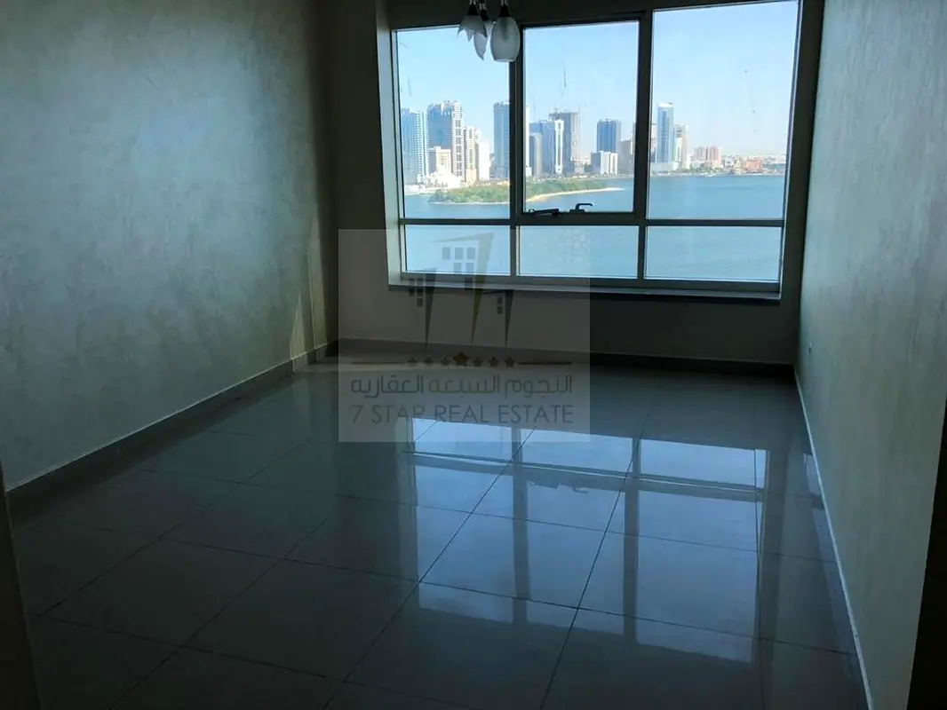 Al Muhanad tower with balcony and car parking