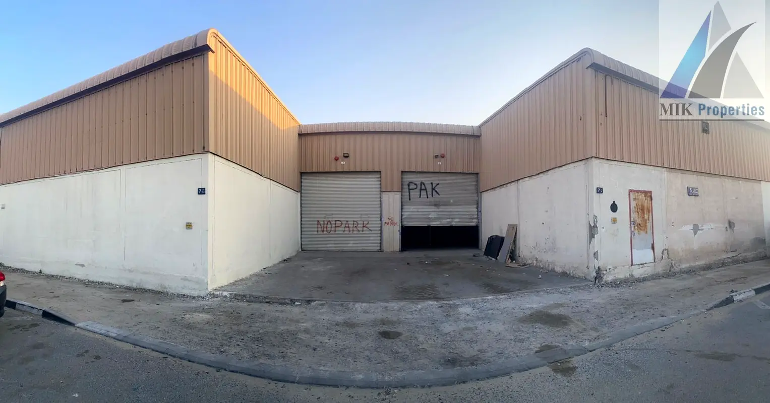 2,600 SQFT | EXCLUSIVE WAREHOUSE | COMMERCIAL / STORAGE USE