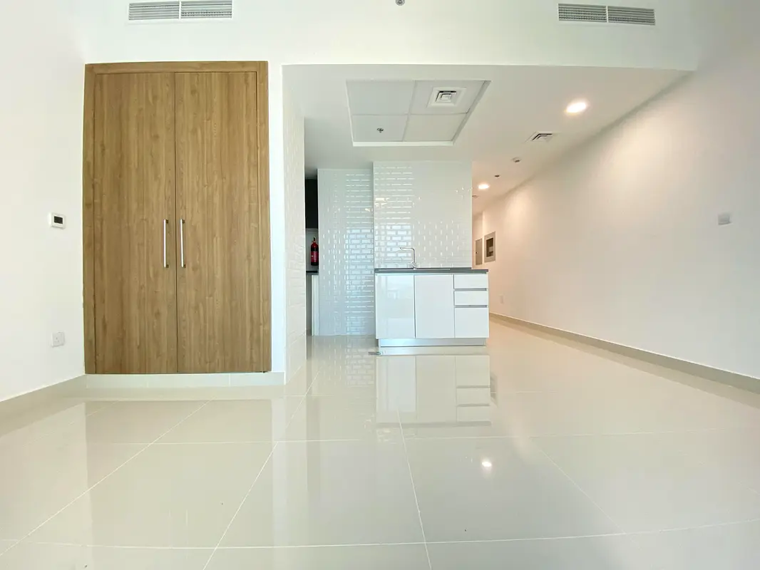 Luxury Studio 0% Commission