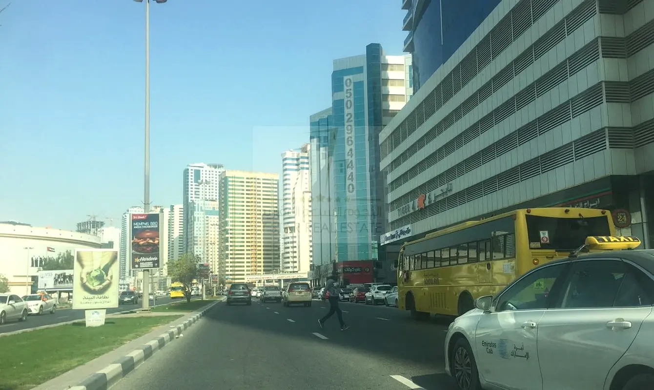 99 units / 12 floors / Spacious area size