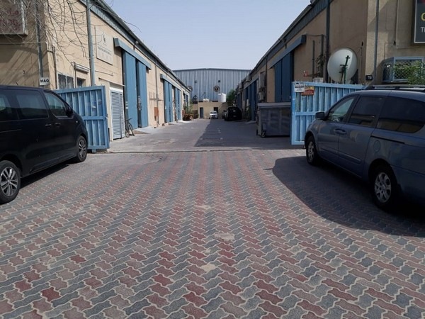 500 sqft Ready to move storage warehouse available for rent in alquoz (SD)