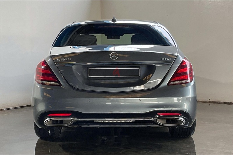 AED 5,795/Month // 2018 Mercedes Benz S 560 AMG Package Sedan // Ref # 1180720