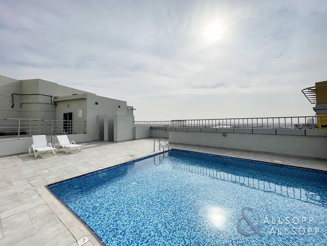 Exclusive Listing | 1 Bedroom | Rented