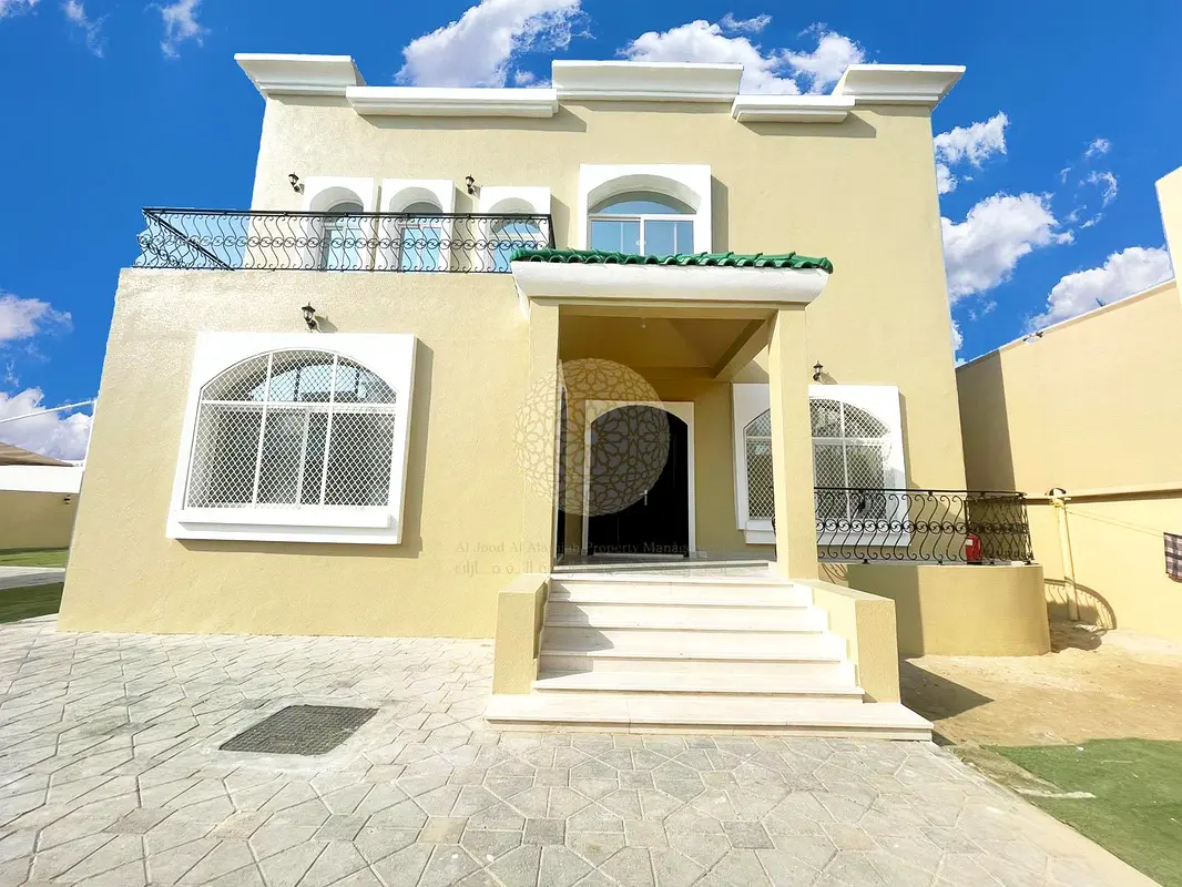 ASTONISHING COMPOUND  VILLA WITH PRIVATE ENTRANCE:5 MASTER BEDROOMS,DRIVER ROOM AND MAID ROOM FOR RE