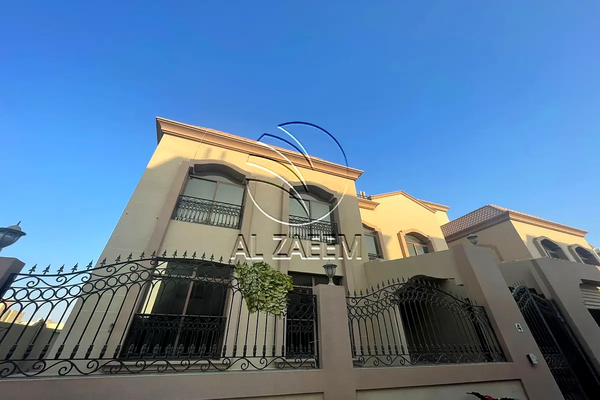Spacious Villa with Swimming Pool